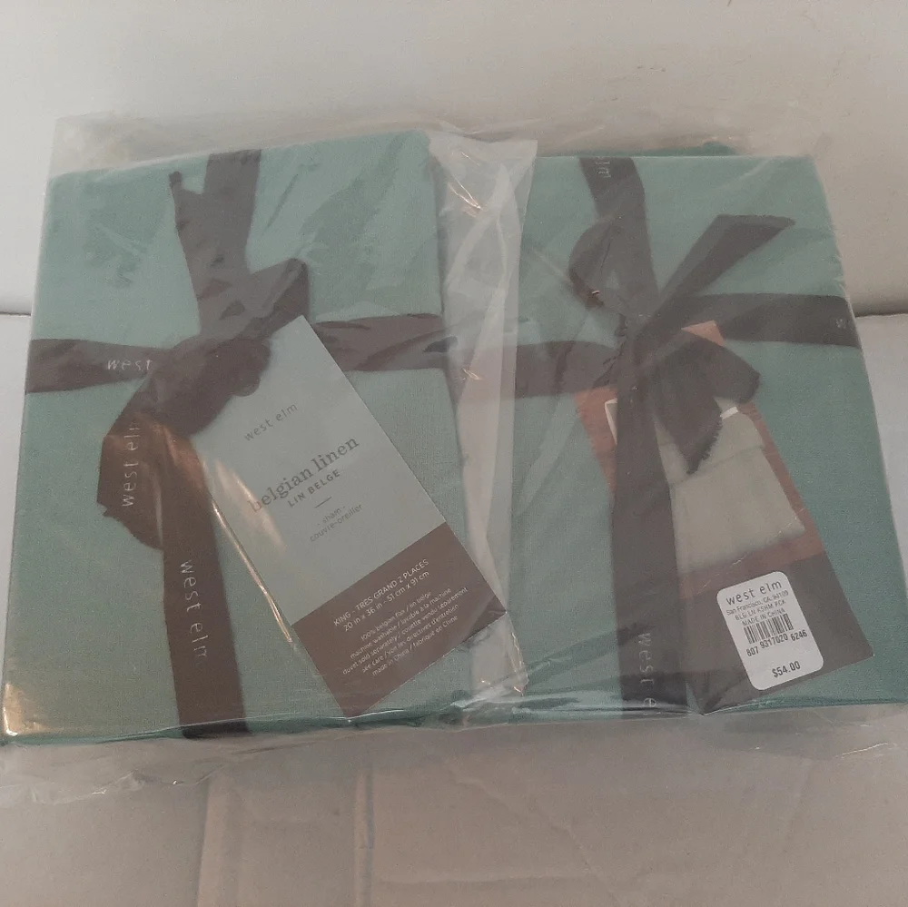 West Elm KING Belgian Flax Linen Duvet Cover & 2 KING shams Peacock